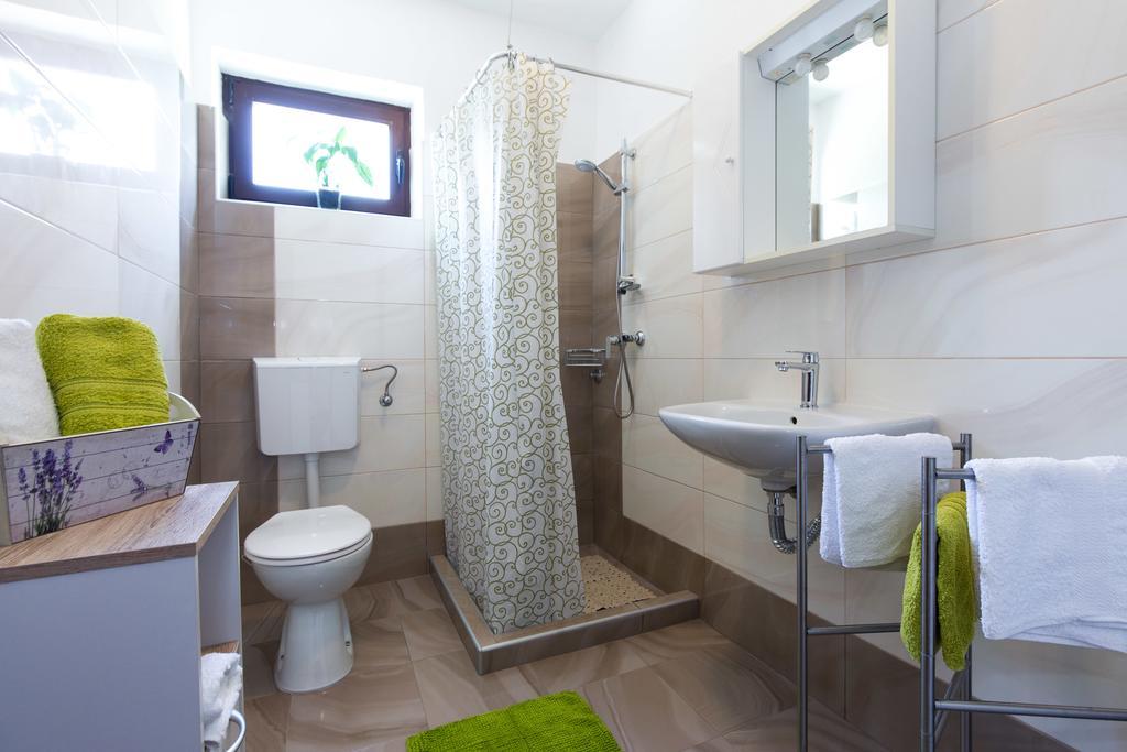 Apartment Milka Krk Town Zewnętrze zdjęcie