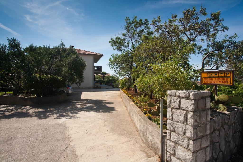 Apartment Milka Krk Town Zewnętrze zdjęcie